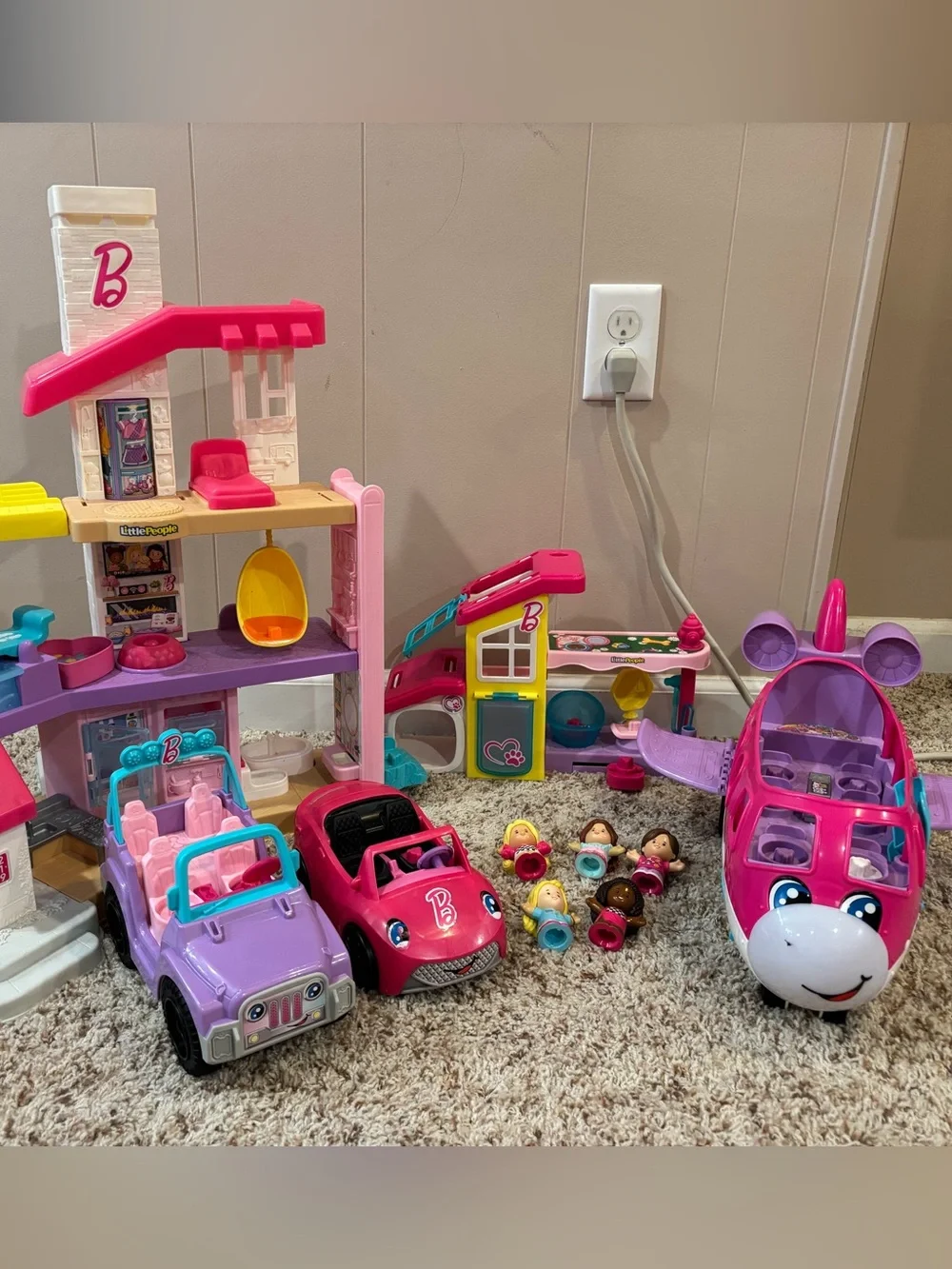 Barbie Little People Lot